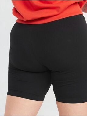 Old Navy Black High-Rise Bike Shorts